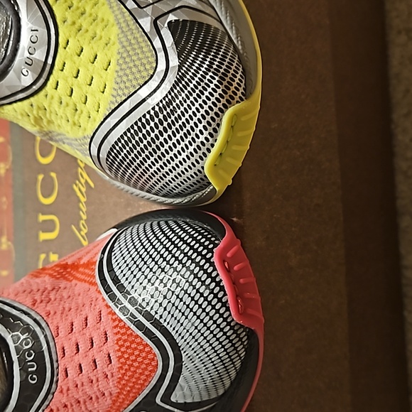 🛑GUCCI Ultrapace Sneakers - Picture 2 of 7